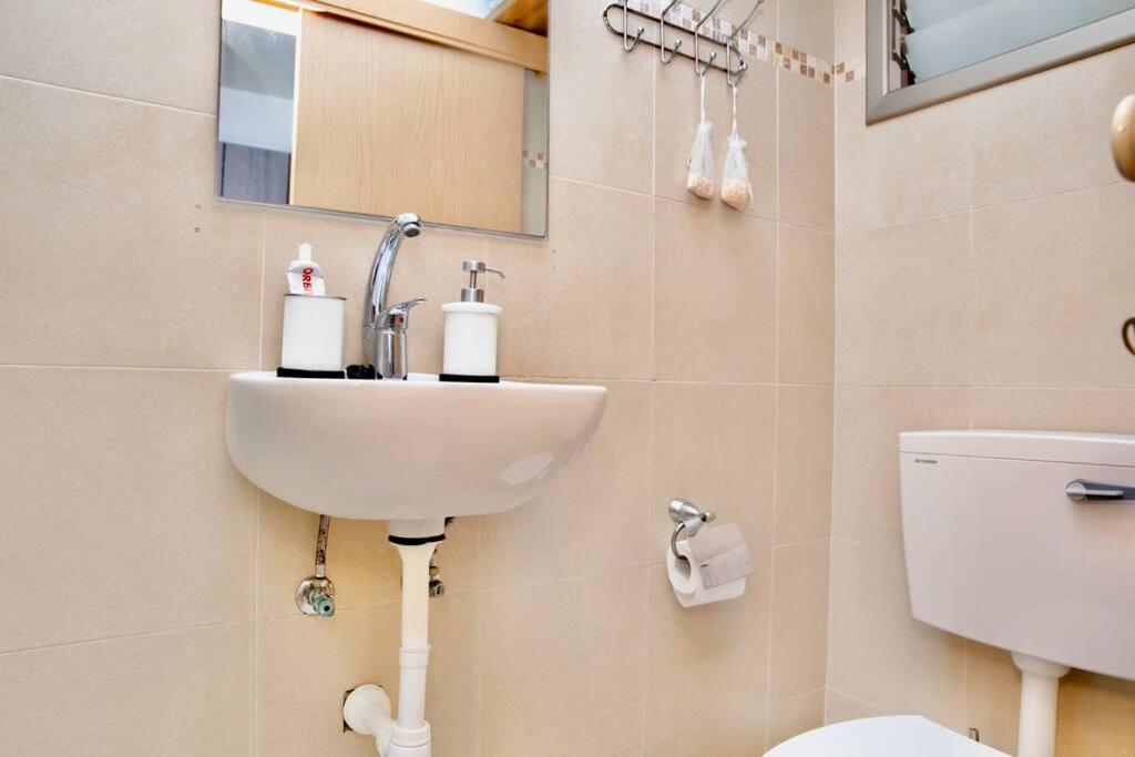 special B&b near hadera ocean Exteriör bild