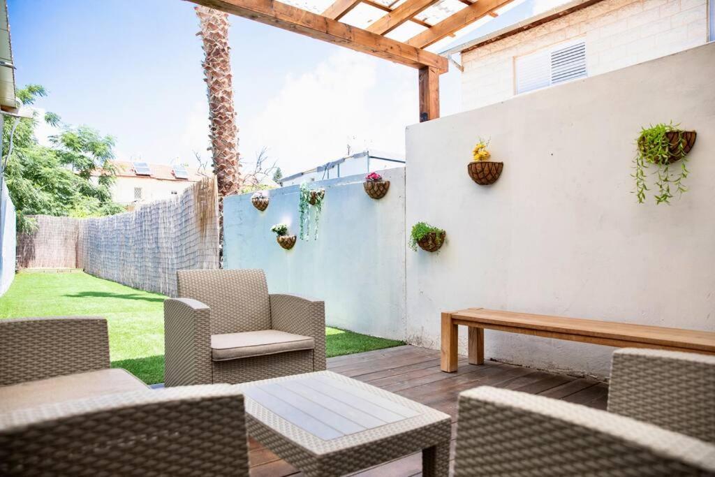 special B&b near hadera ocean Exteriör bild